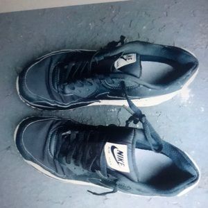 Nike air max good condition preloaded